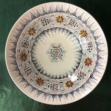 Load image into Gallery viewer, 30 cm diameter serving bowl with Little Palms decor