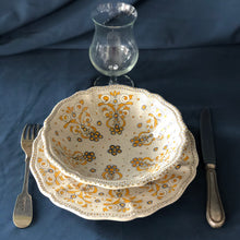 Load image into Gallery viewer, Yellow Moresco Maiolica Dining Set Two Plates
